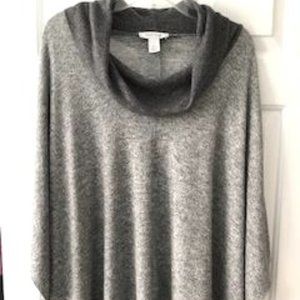 White House Black Market L Light/Dark Grays Pullover Top Poncho Sweater NICE